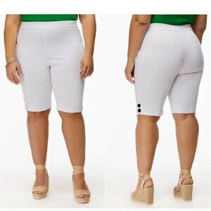 In Every Story White Stretch Bermuda Shorts Size 20